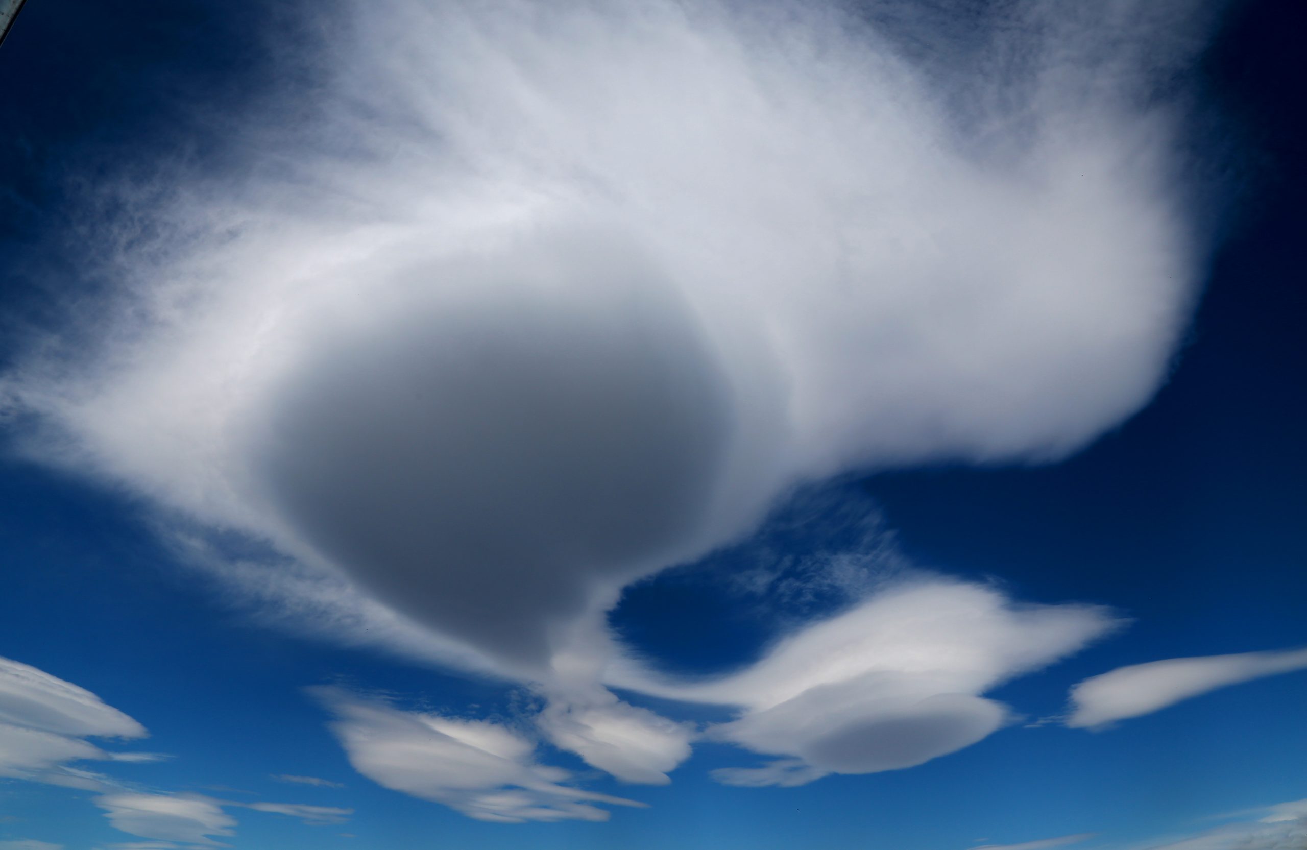 Pública, privada o ambas: ¿qué es la nube híbrida? | Ausum.cloud